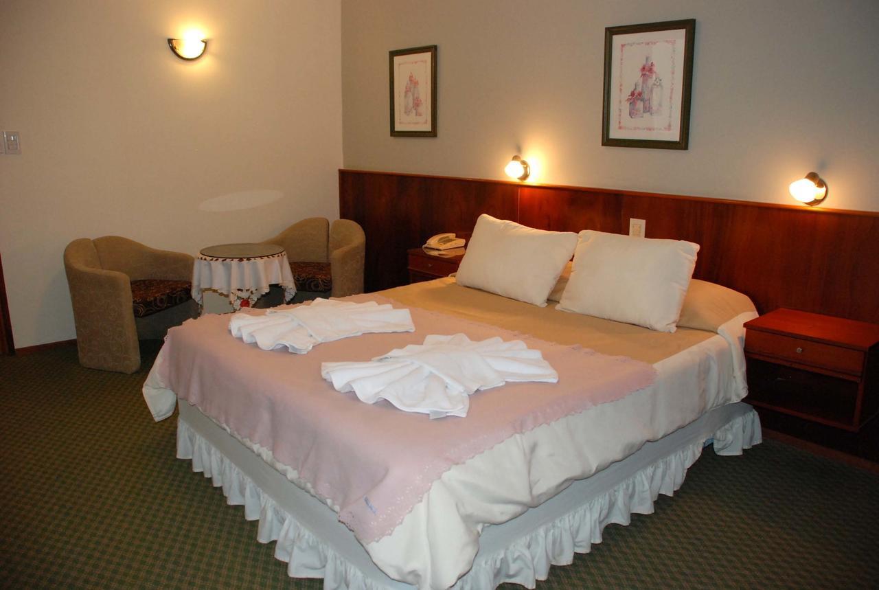 Hotel La Posta Oncativo Екстериор снимка