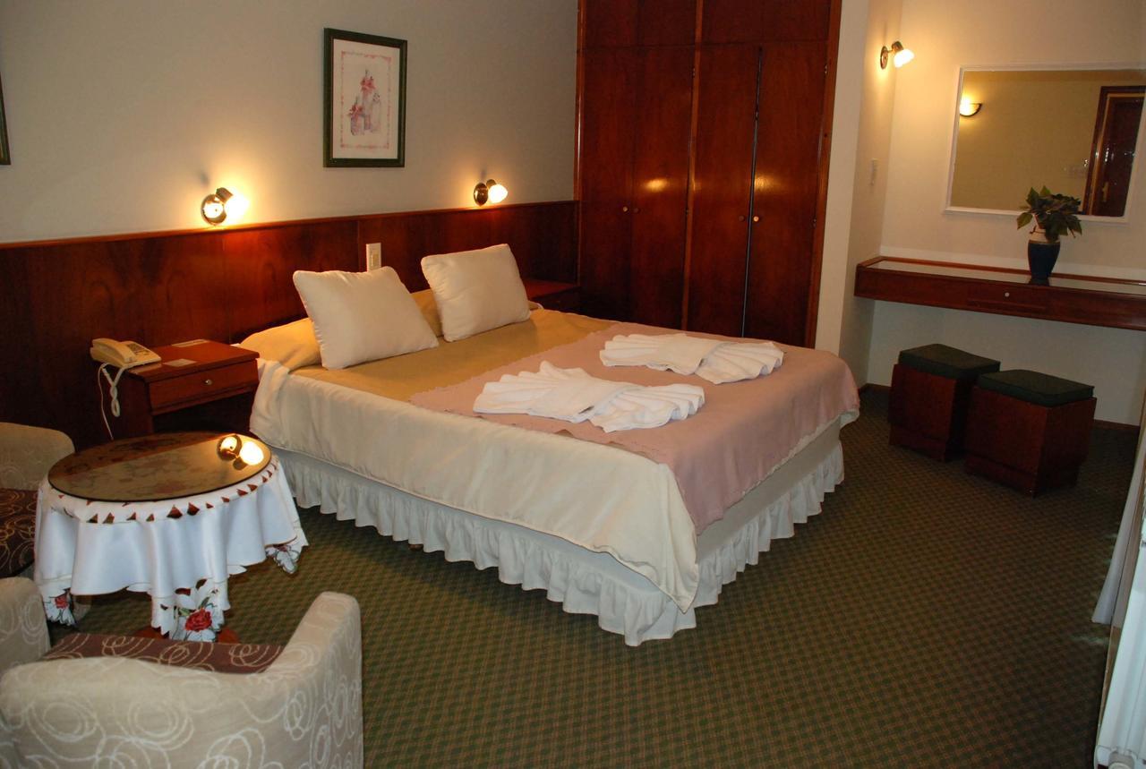 Hotel La Posta Oncativo Екстериор снимка